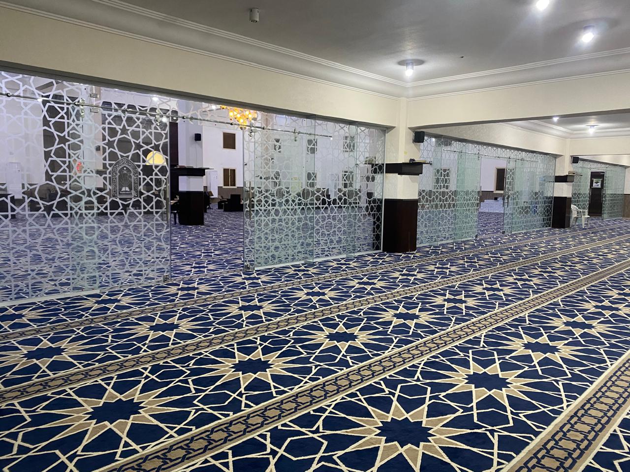 Supplying and installing glass partitions for 27 mosques and prayer halls in the Tabuk region